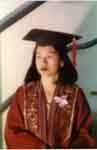 chualeeyun graduateT.jpg (8969 bytes)